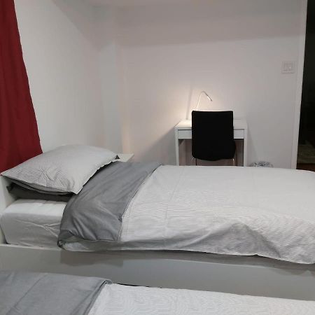 Guest House Room No 03 Μισισάουγκα Εξωτερικό φωτογραφία