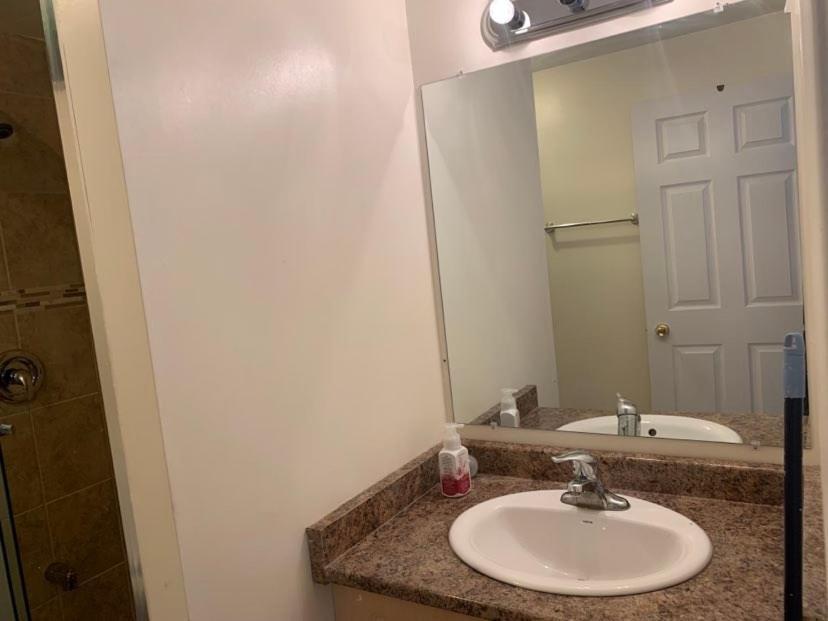 Guest House Room No 03 Μισισάουγκα Εξωτερικό φωτογραφία
